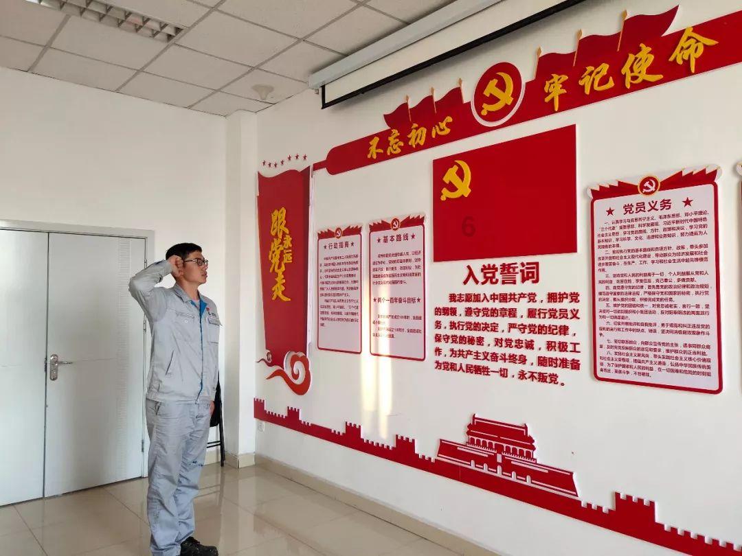 霞浦职业中专学校综合楼建设顺利封顶