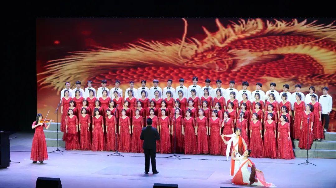 见习小魔女勇闯猪窝岛